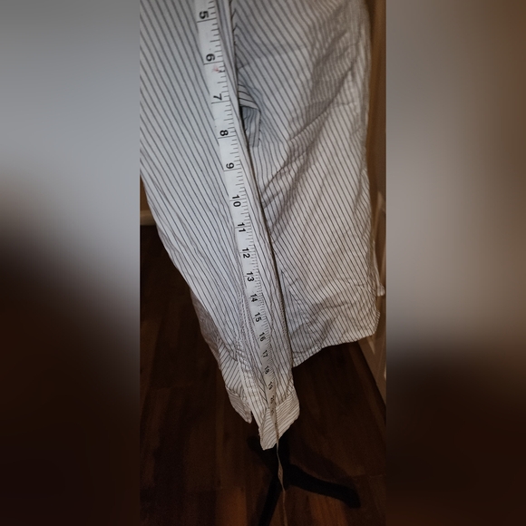 Denver Hayes fitted button-up shirt. - Picture 3 of 5